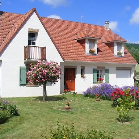 La Bourgade Bed and Breakfast Estréelles Εξωτερικό φωτογραφία