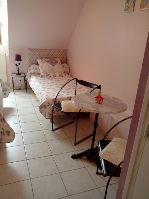 La Bourgade Bed and Breakfast Estréelles Εξωτερικό φωτογραφία