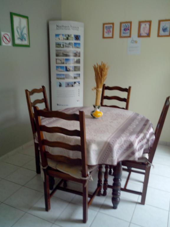 La Bourgade Bed and Breakfast Estréelles Εξωτερικό φωτογραφία
