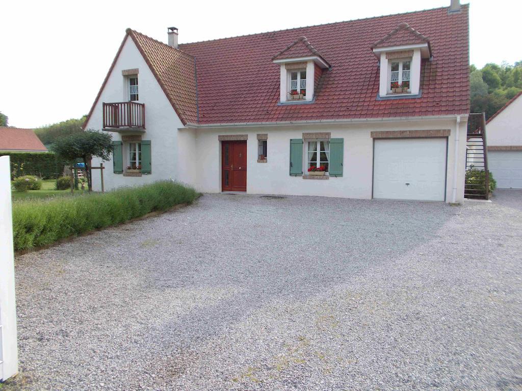 La Bourgade Bed and Breakfast Estréelles Εξωτερικό φωτογραφία